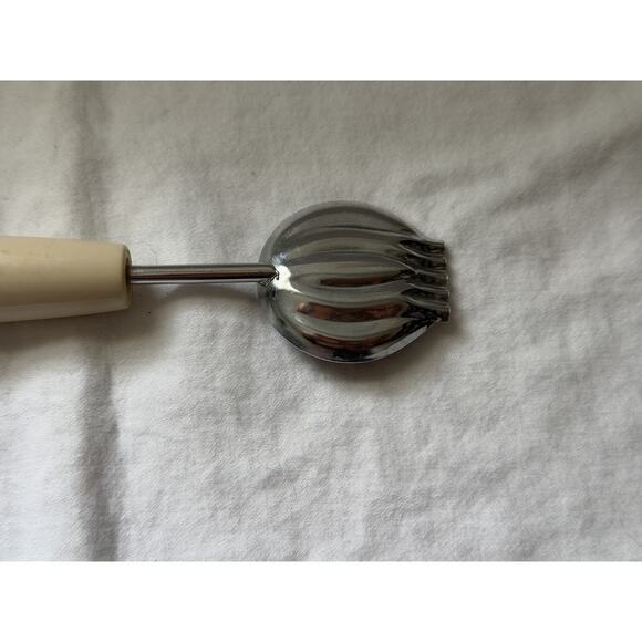 Vintage Ecko Stainless Steel Melon Baller/Scrapper Made In USA - Picture 2 of 6